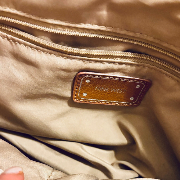 Nine West Tan Beige Crossbody Purse Handbag - Picture 13 of 16